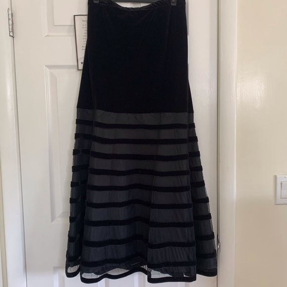 Two Piece Formal Dress - Picture 7 of 13